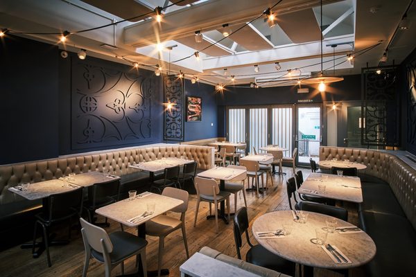 Pizza Express/Mac & Wings