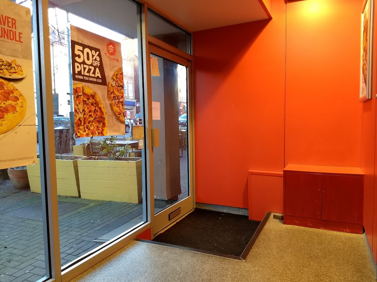 Pizza Hut