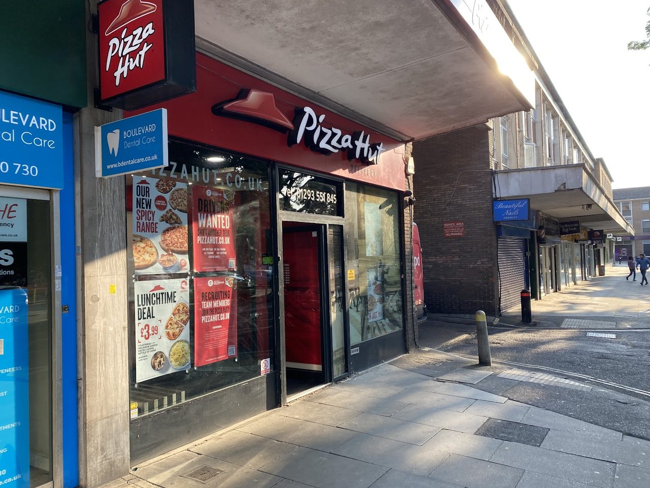 Pizza Hut Restaurants - Dine In