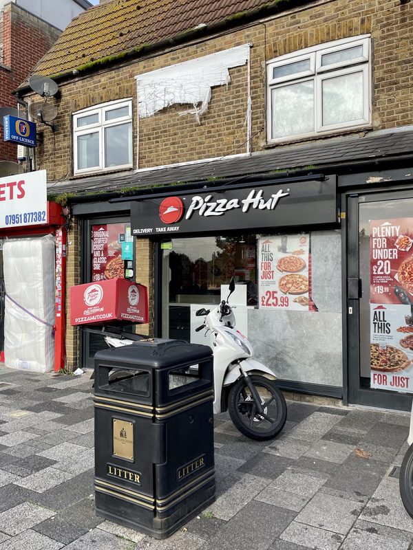 Pizza Hut Restaurants - Dine In