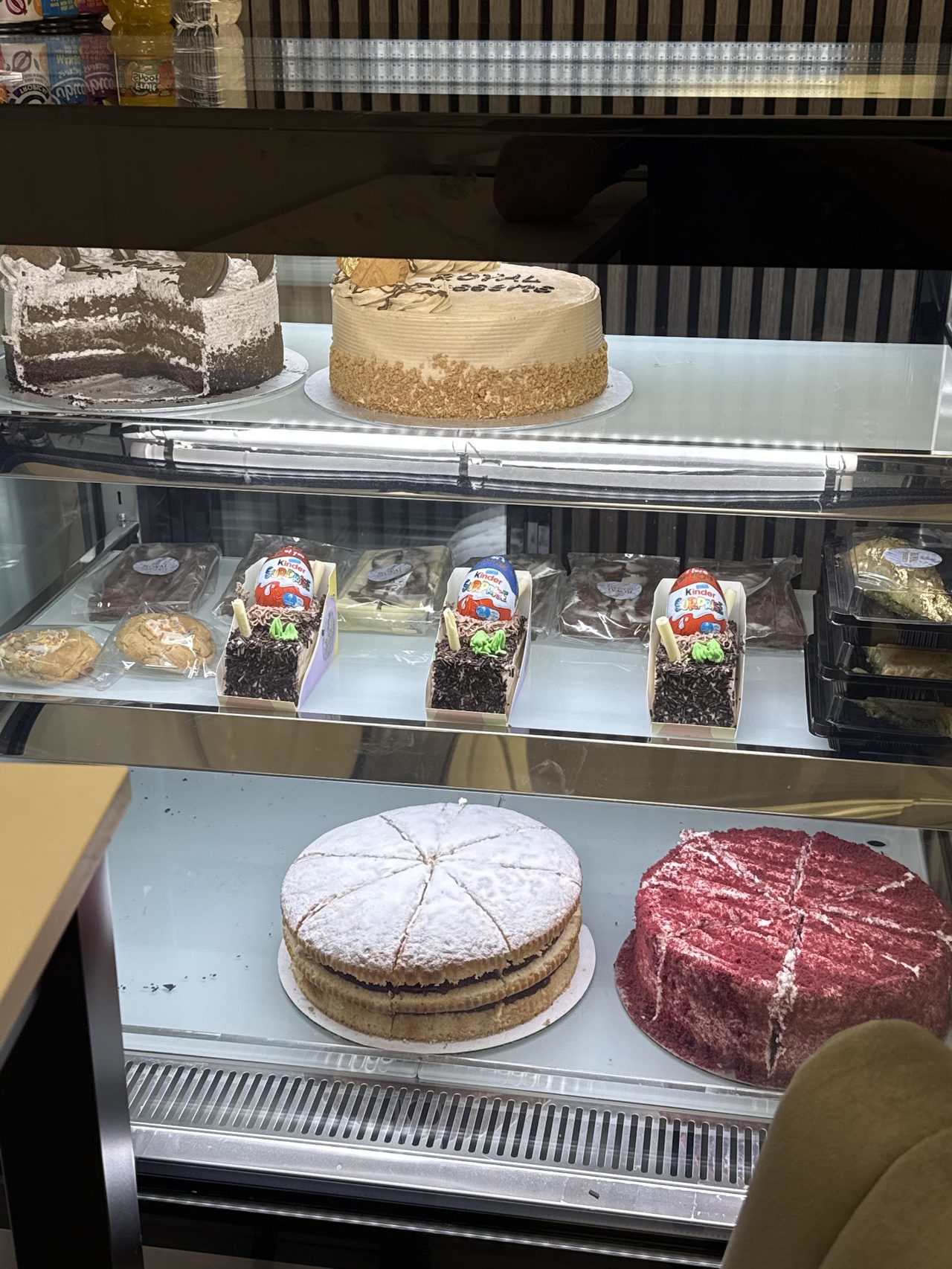 Pizza King / Royal Desserts