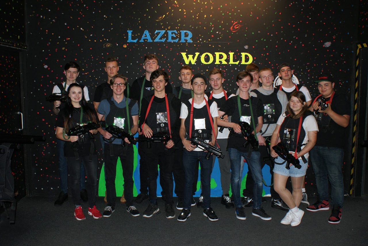 Pizza World Crawley / Lazer World