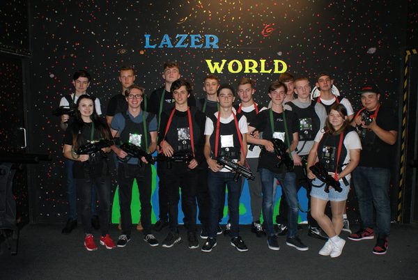 Pizza World Crawley / Lazer World