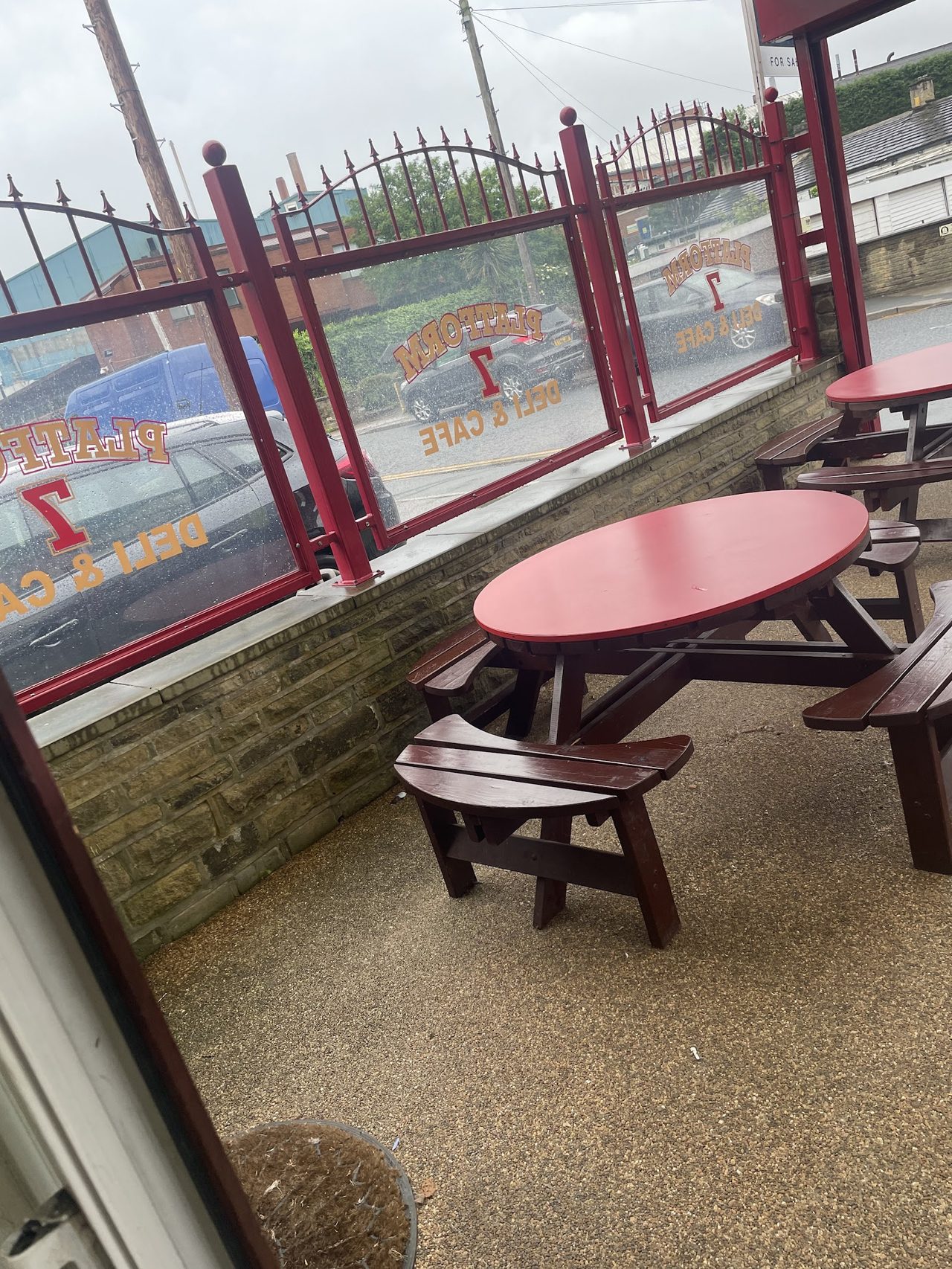 Platform 7 Cafe & Deli Bar