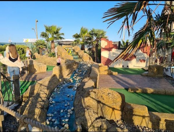 Pleasure Beach Gardens Golf Kiosk
