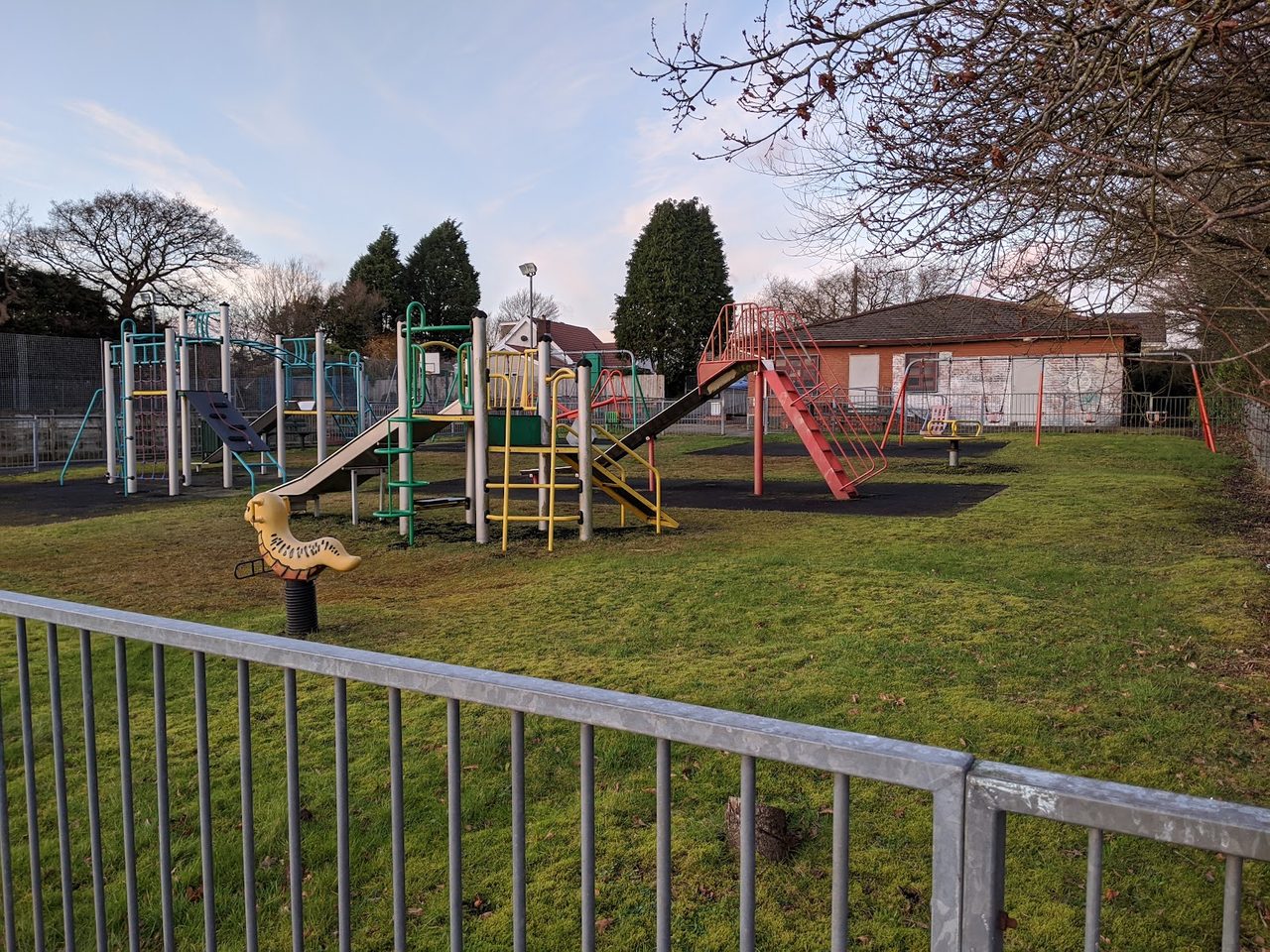 Pontlliw Park Warm Hub