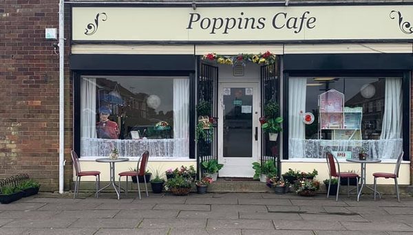 Poppins Cafe