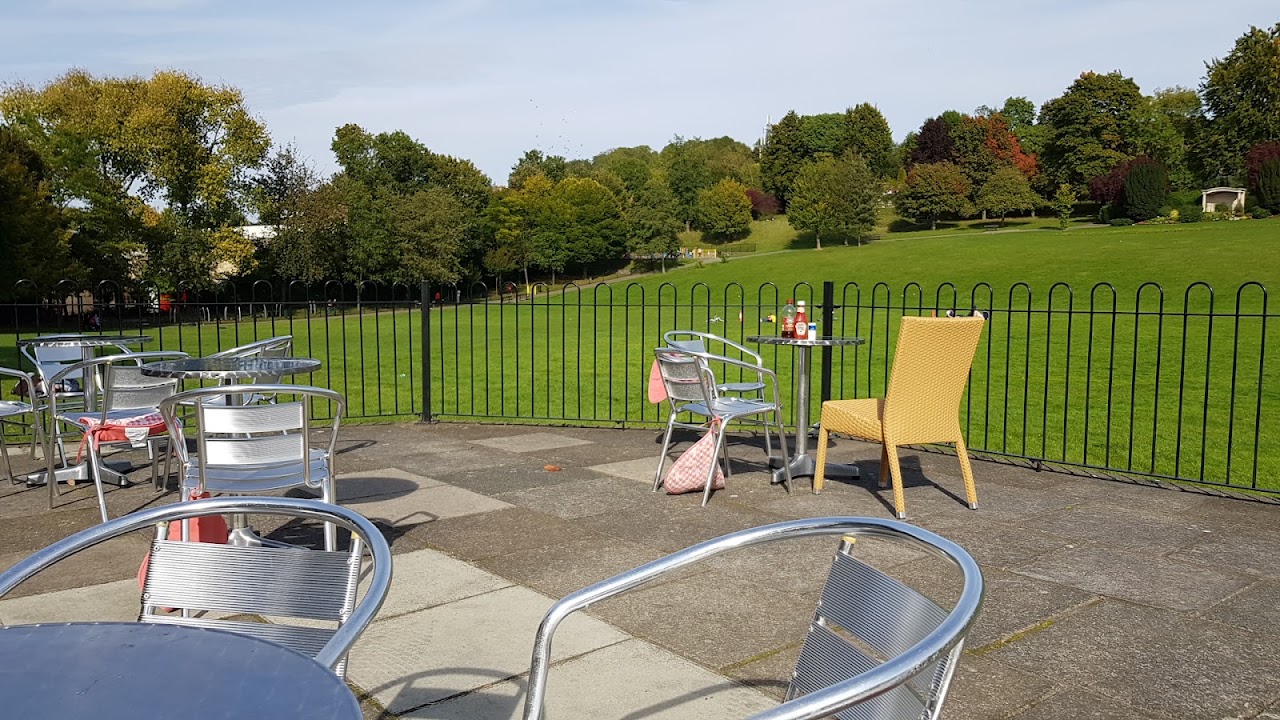 Poppy Cafe At Coulsdon Memorial Park