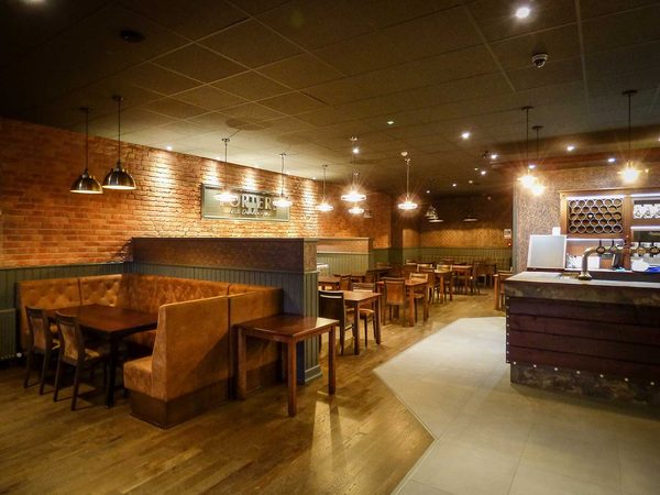 Porters Bar and Restaurant