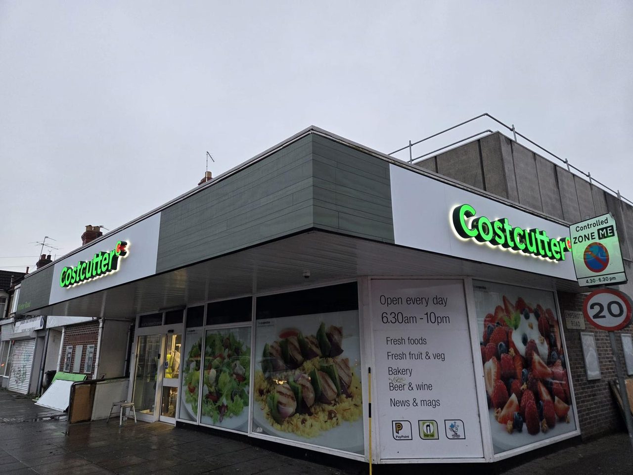 Portsmouth Winter Road Costcutter