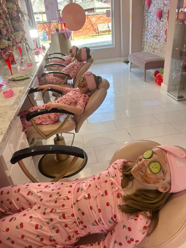 Pretty Glam Ltd