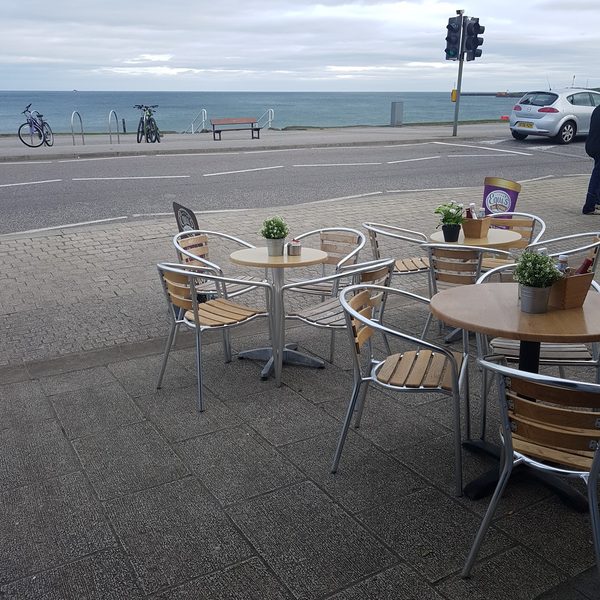 PROMENADE CAFE