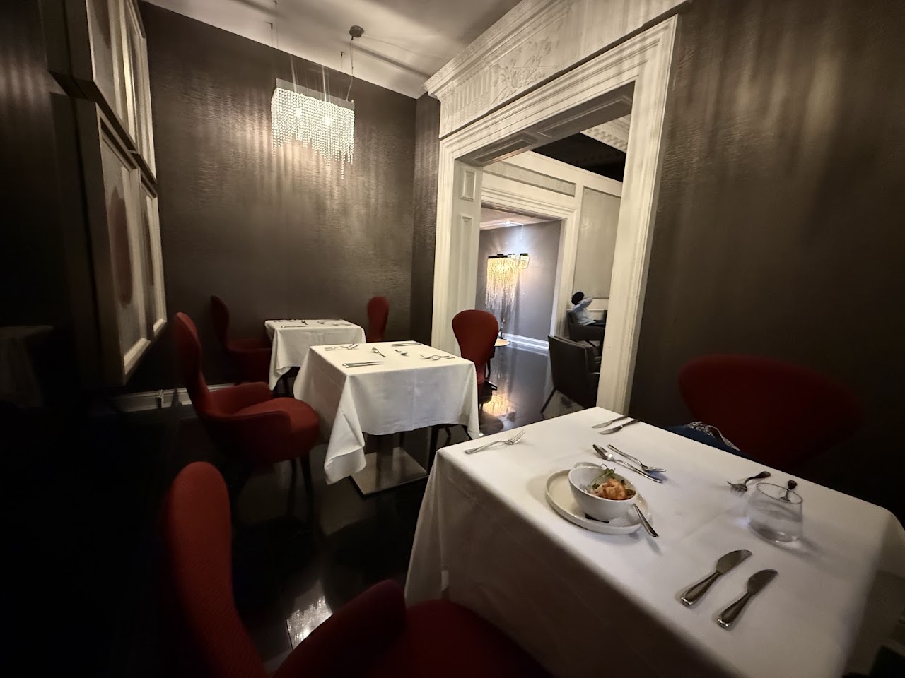 Q Bar & Restaurant