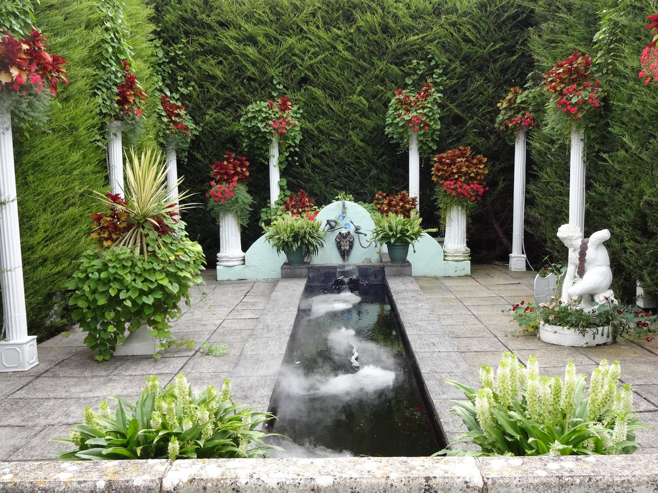 Ralph Court Gardens