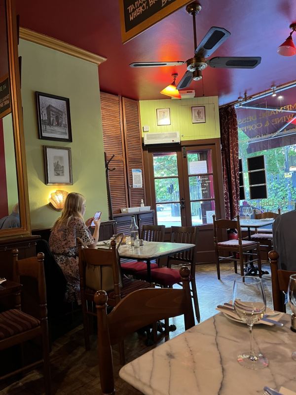 Ravel's Bistro