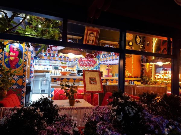 Red Hot Mamma Pizzeria