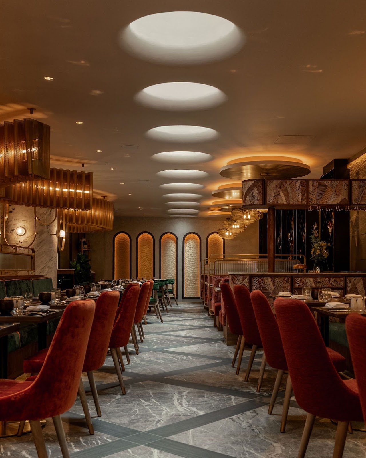 Regina's Bar & Restaurant