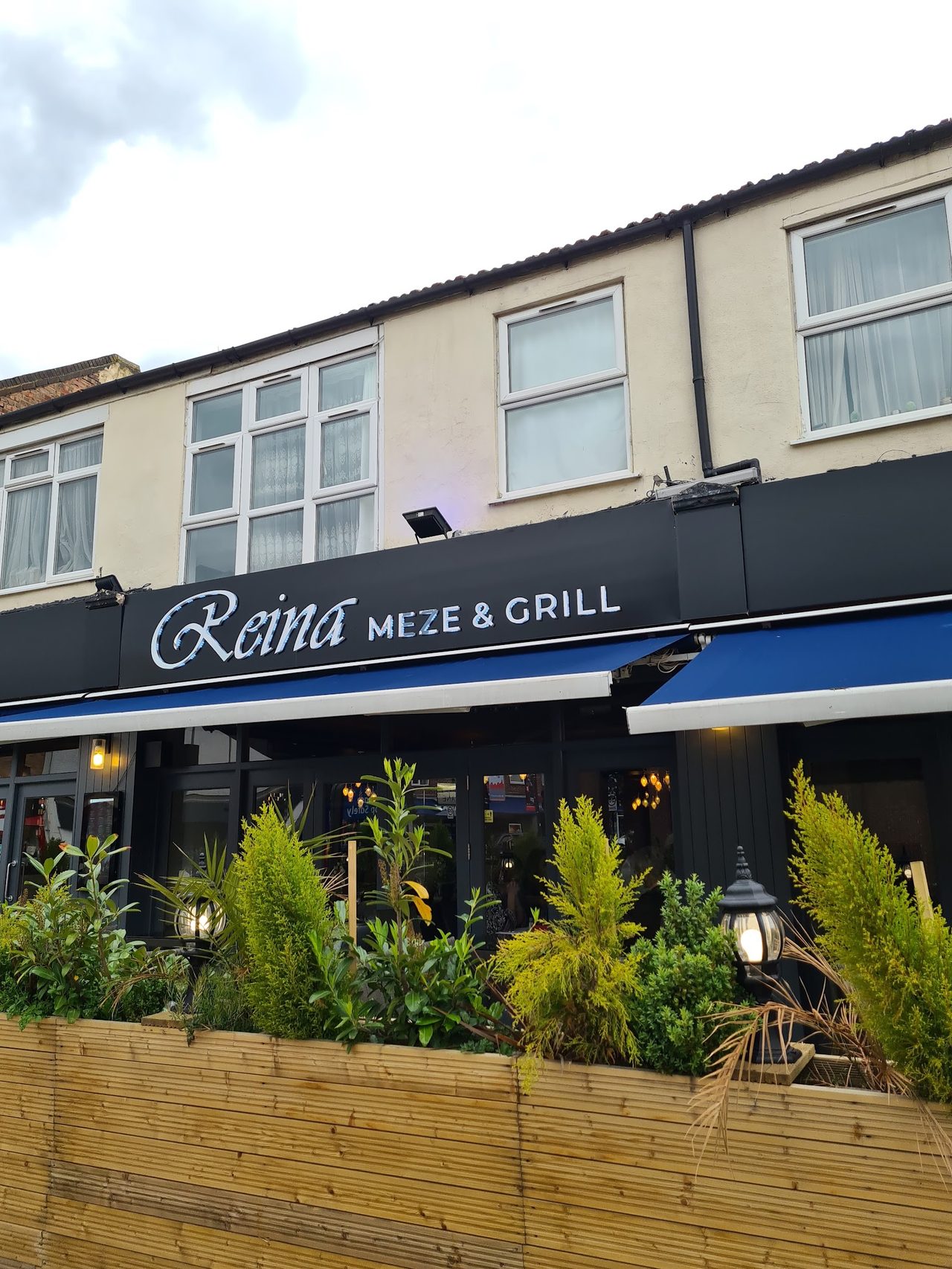 Reina Meze & Grill