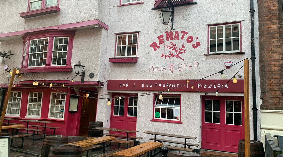 Renato's Bar and Restaurant