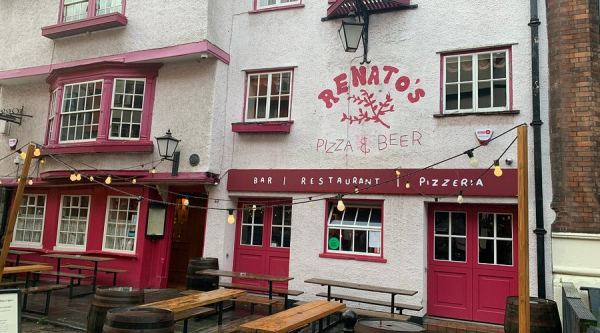 Renato's Bar and Restaurant
