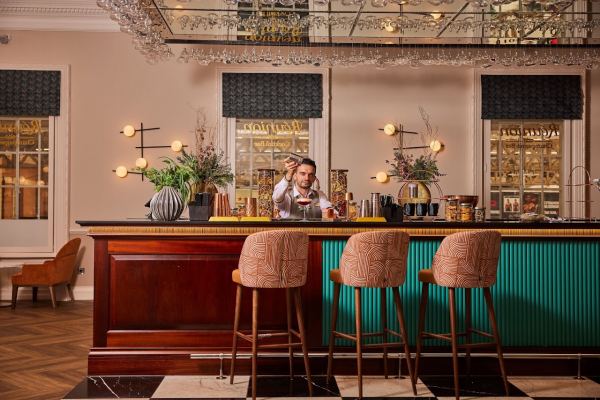 Reunion Bar