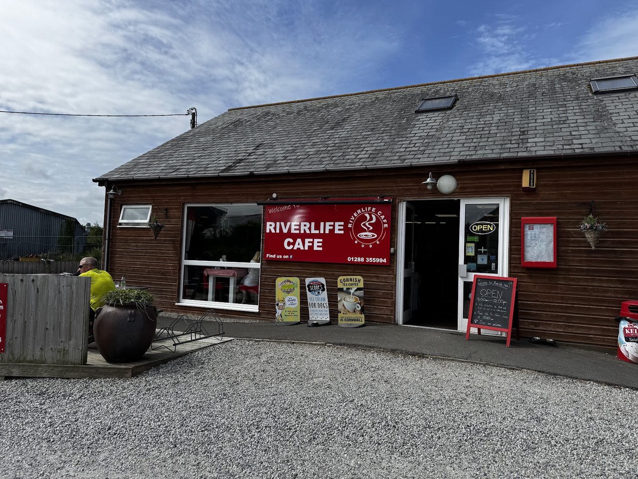 River Life Cafe
