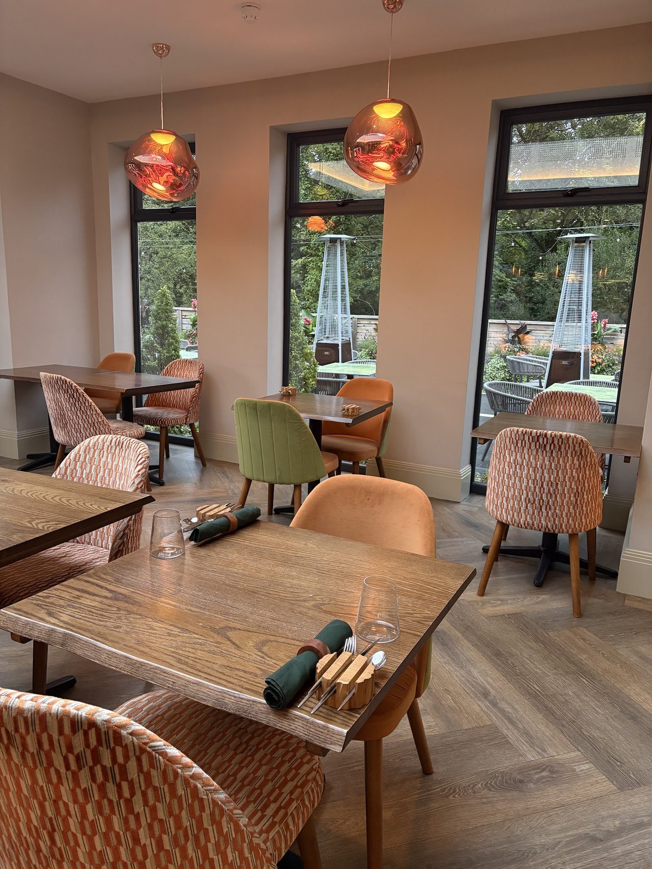Riverside Bar and Kitchen
