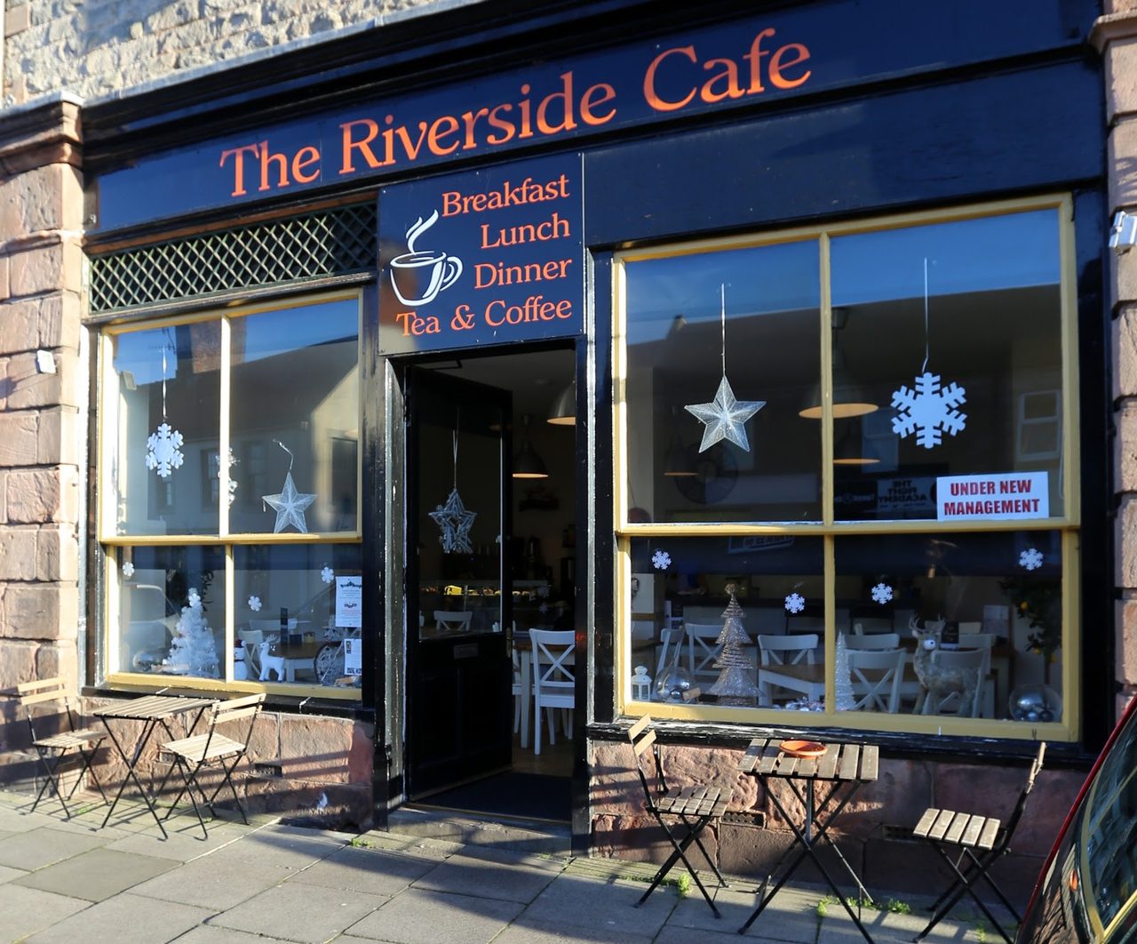 Riverside Cafe