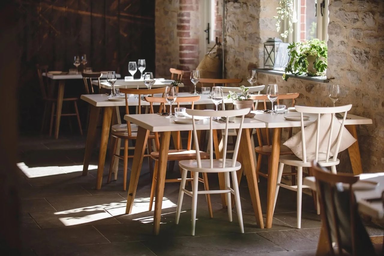 ROAM Restaurant (Cru Global Ltd.)