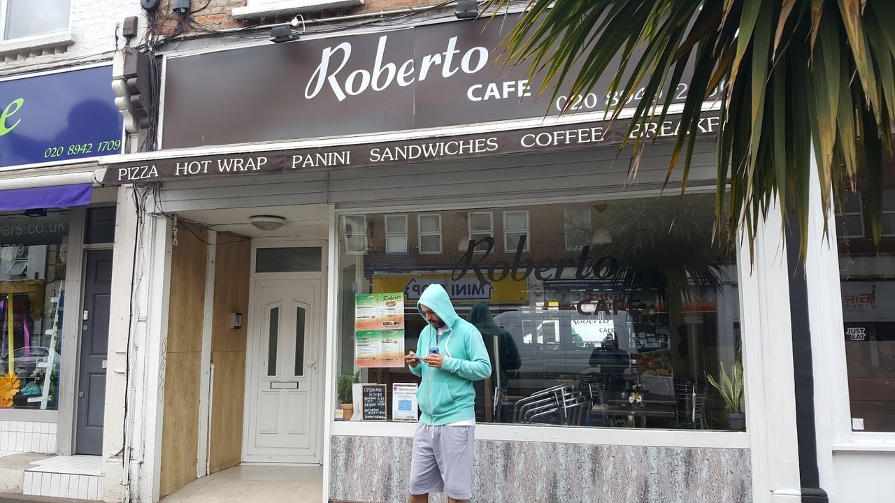 Roberto's Cafe