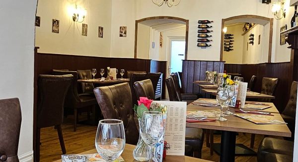 Rock Lobster Tenby / L’Osteria Toscana