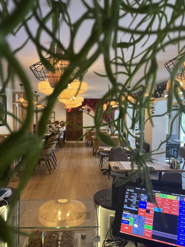 Ronav Cafe Bistro
