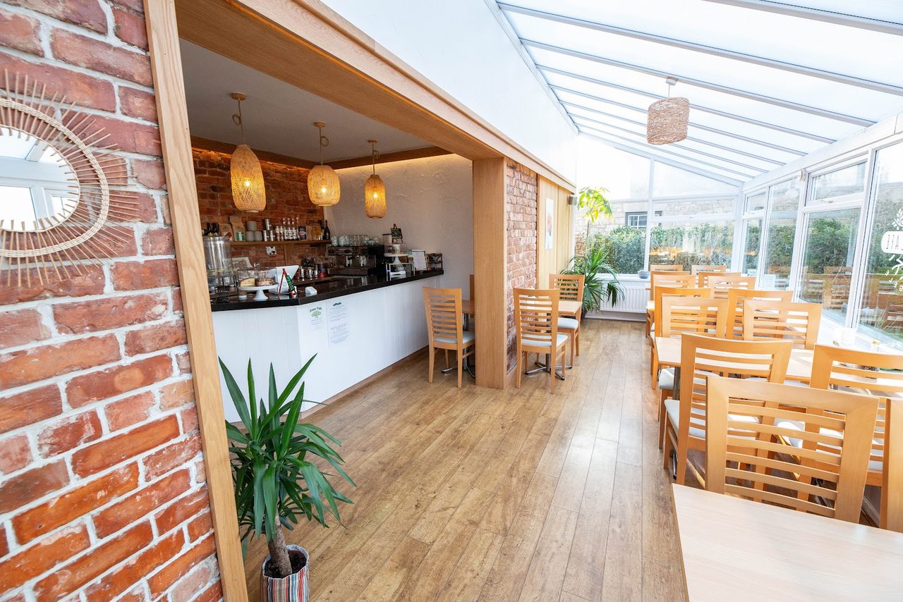 Roots Cafe