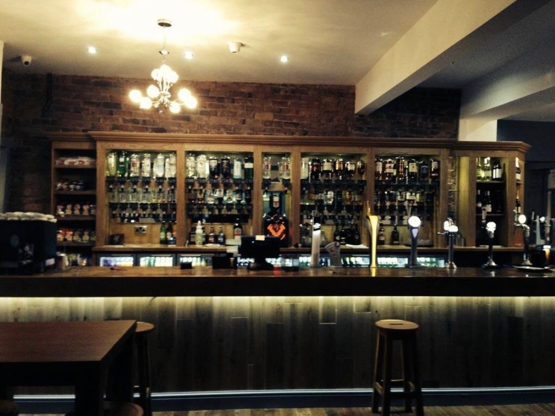 Rowley Bar & Grill