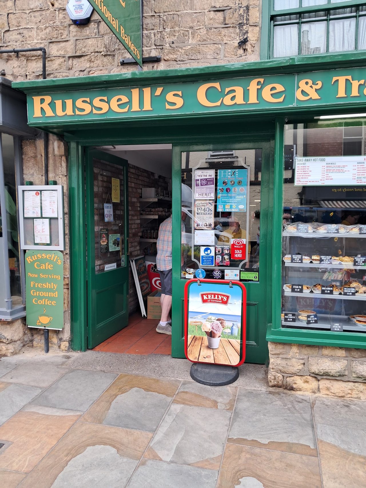 Russells Cafe