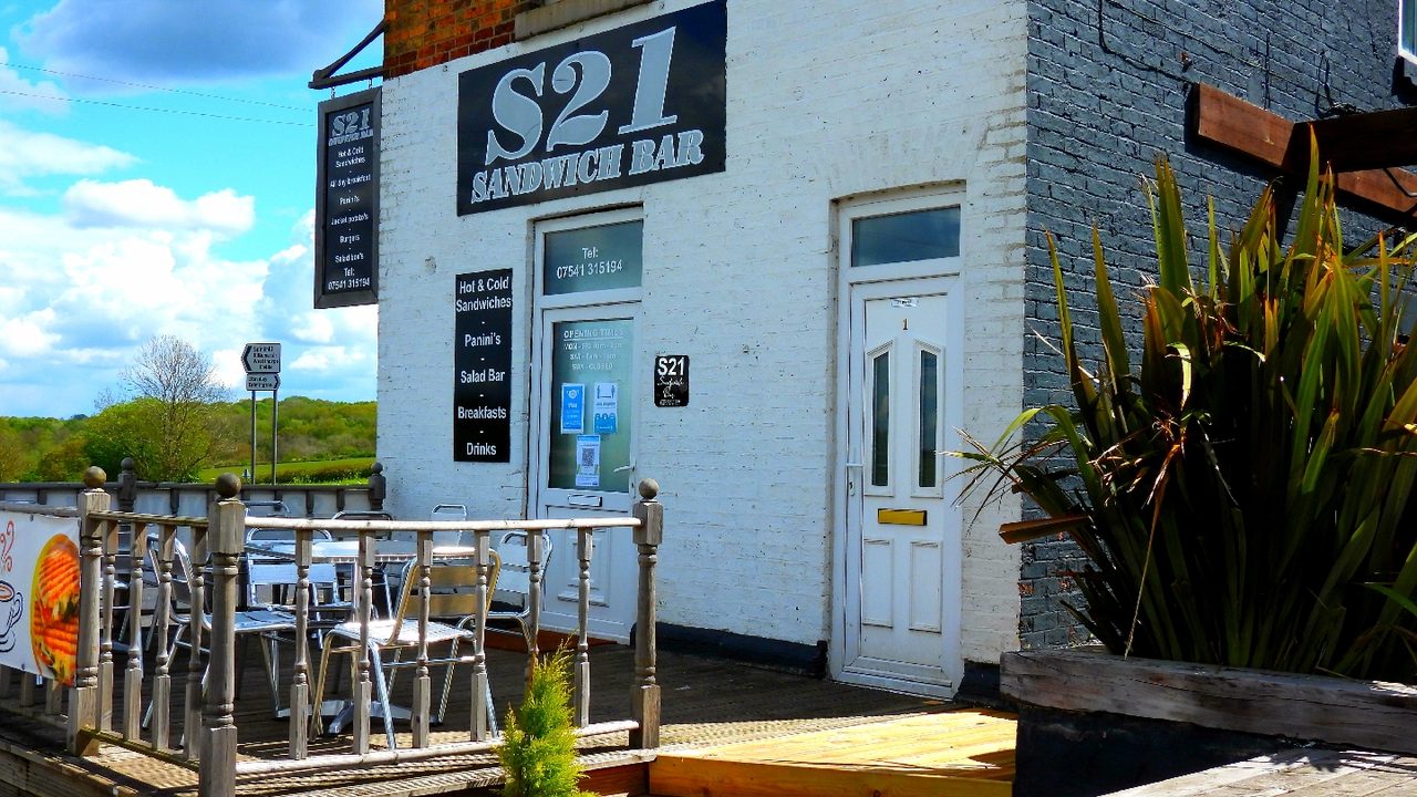 S21 Sandwich Bar