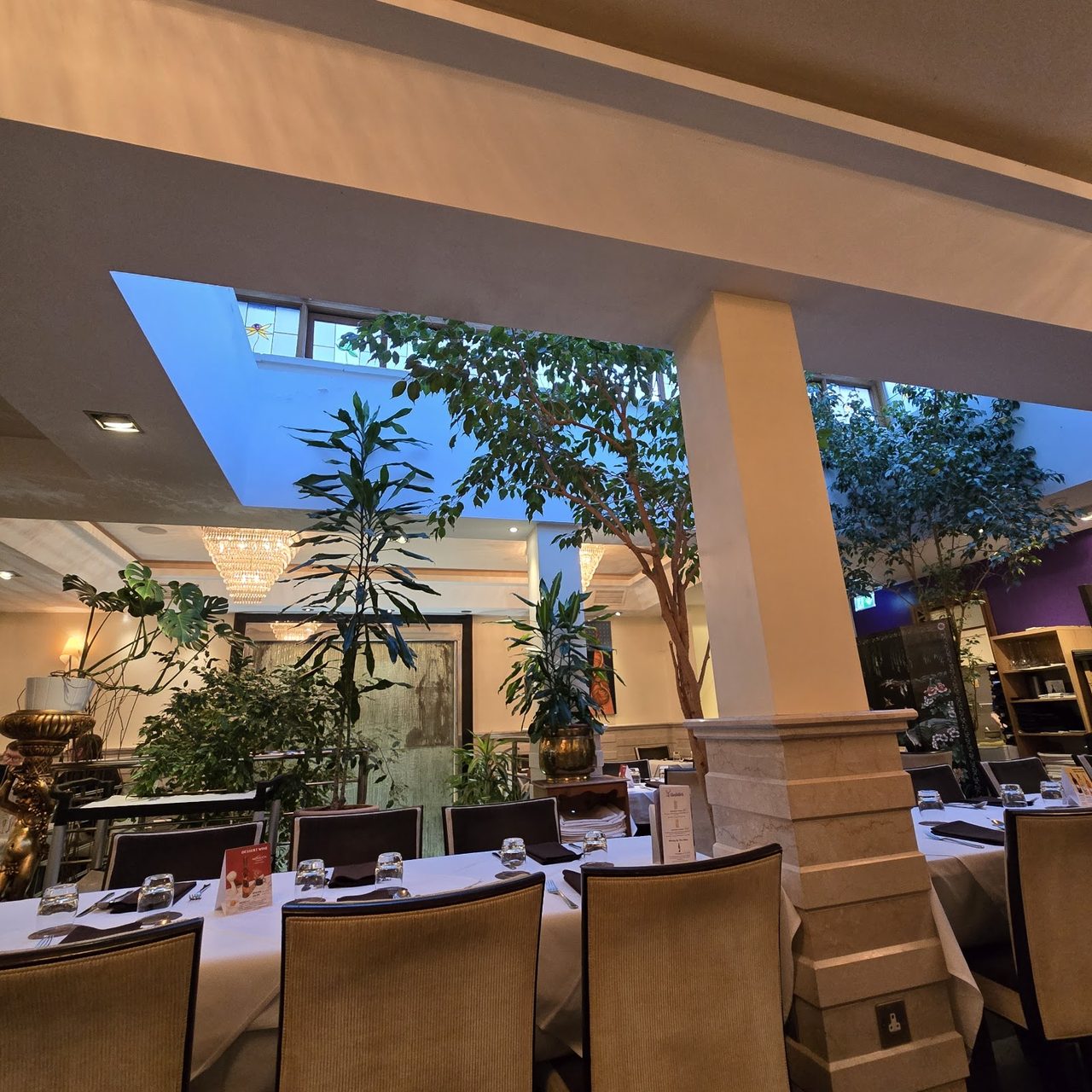 Sabai Sabai Restaurant & Bar