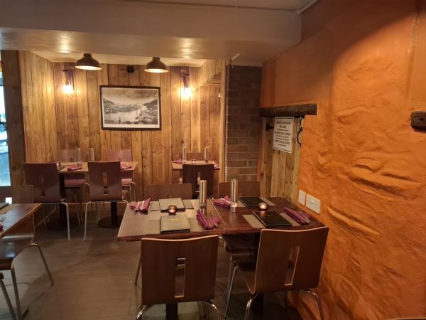 Sails Restaurant