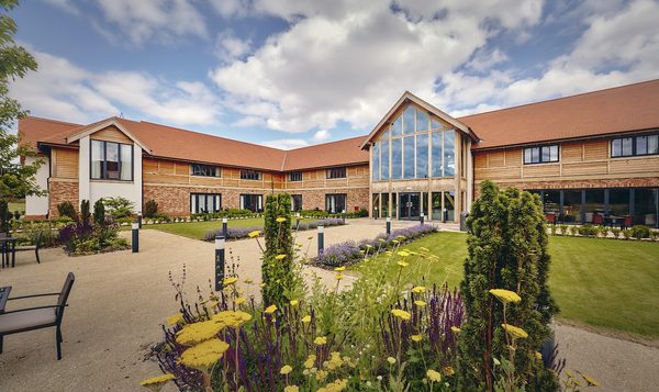Sandburn Hall Hotel And Golf Course - Tykes Restaurant