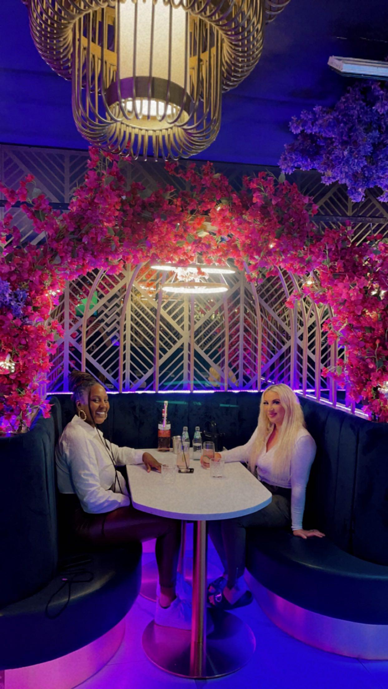 Sapores Restaurant and Lounge