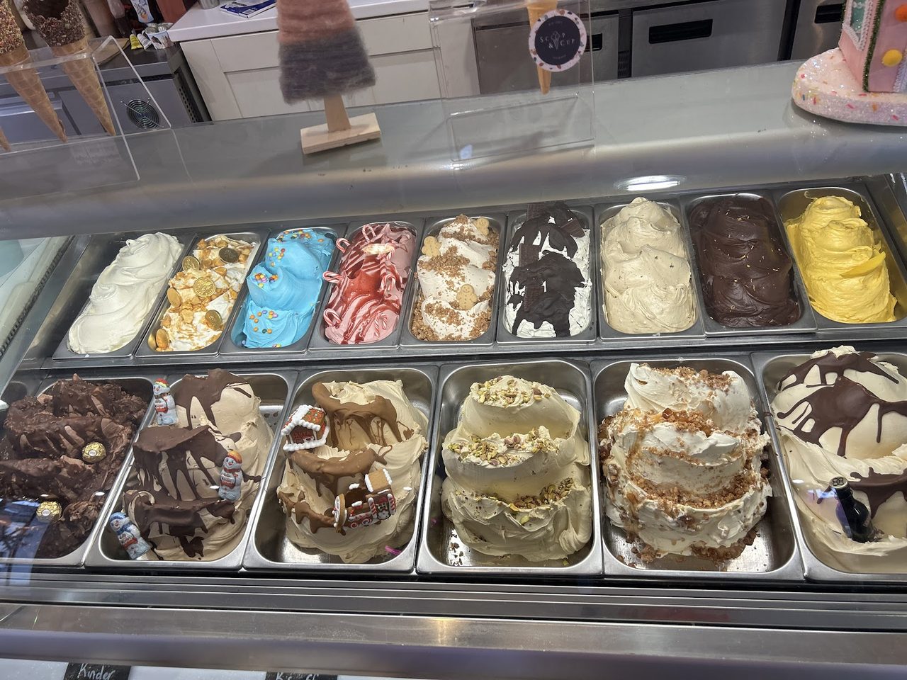scoop and cup