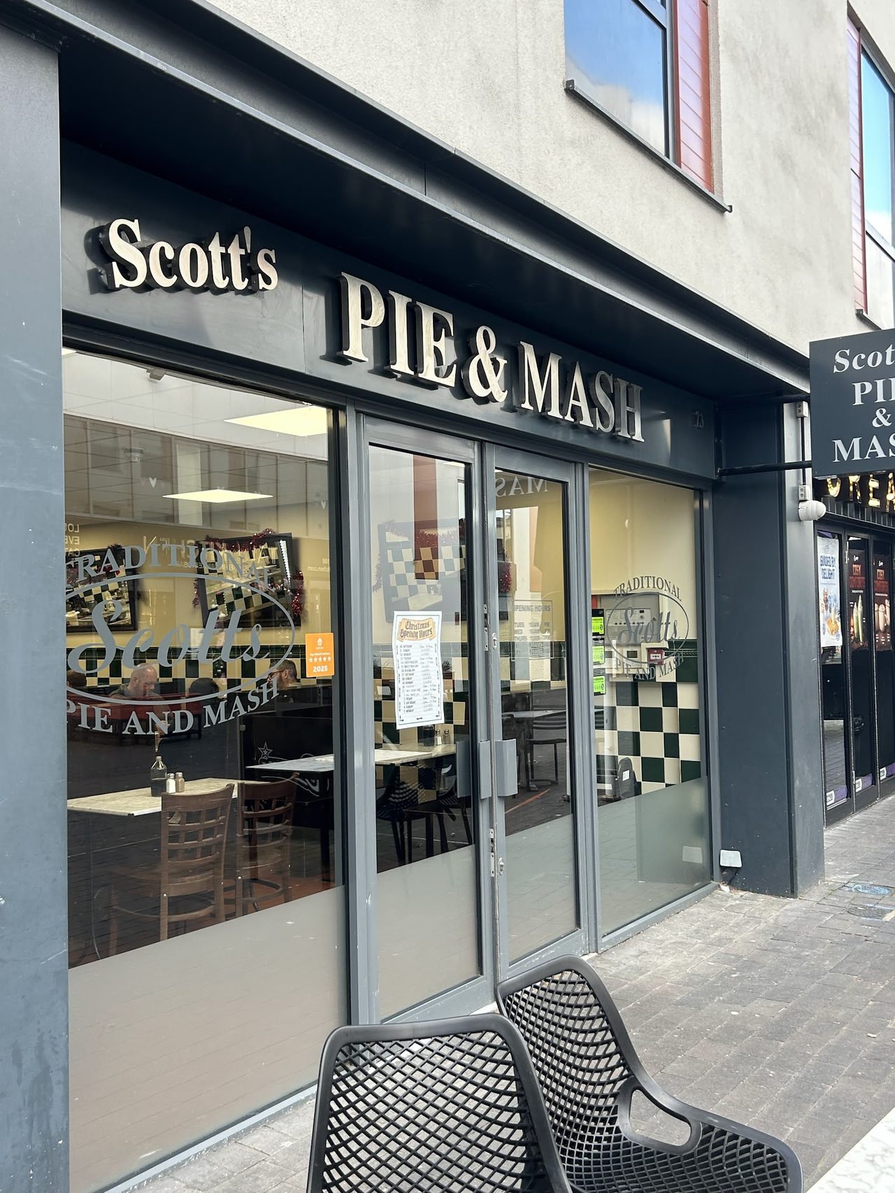 Scotts Pie & Mash