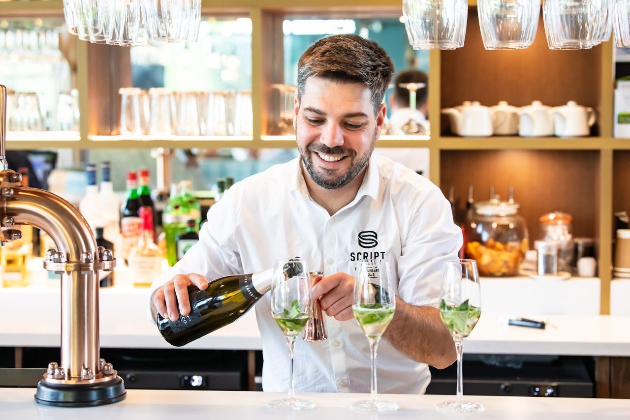 Script Restaurant & Bar