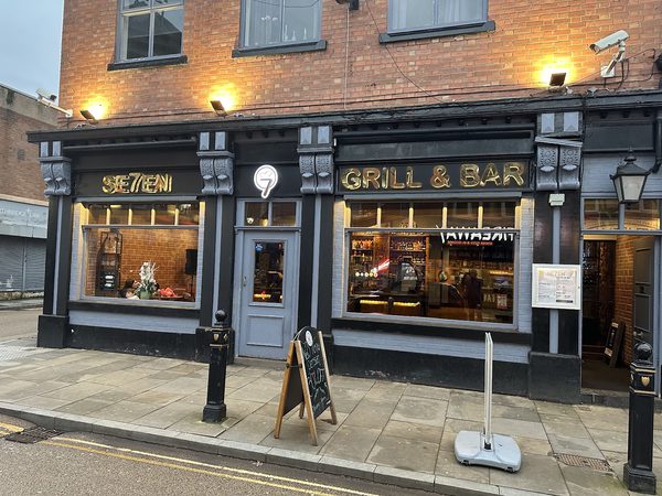 Se7en Grill & Bar