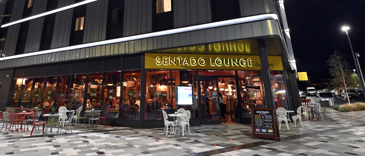 Sentado Lounge