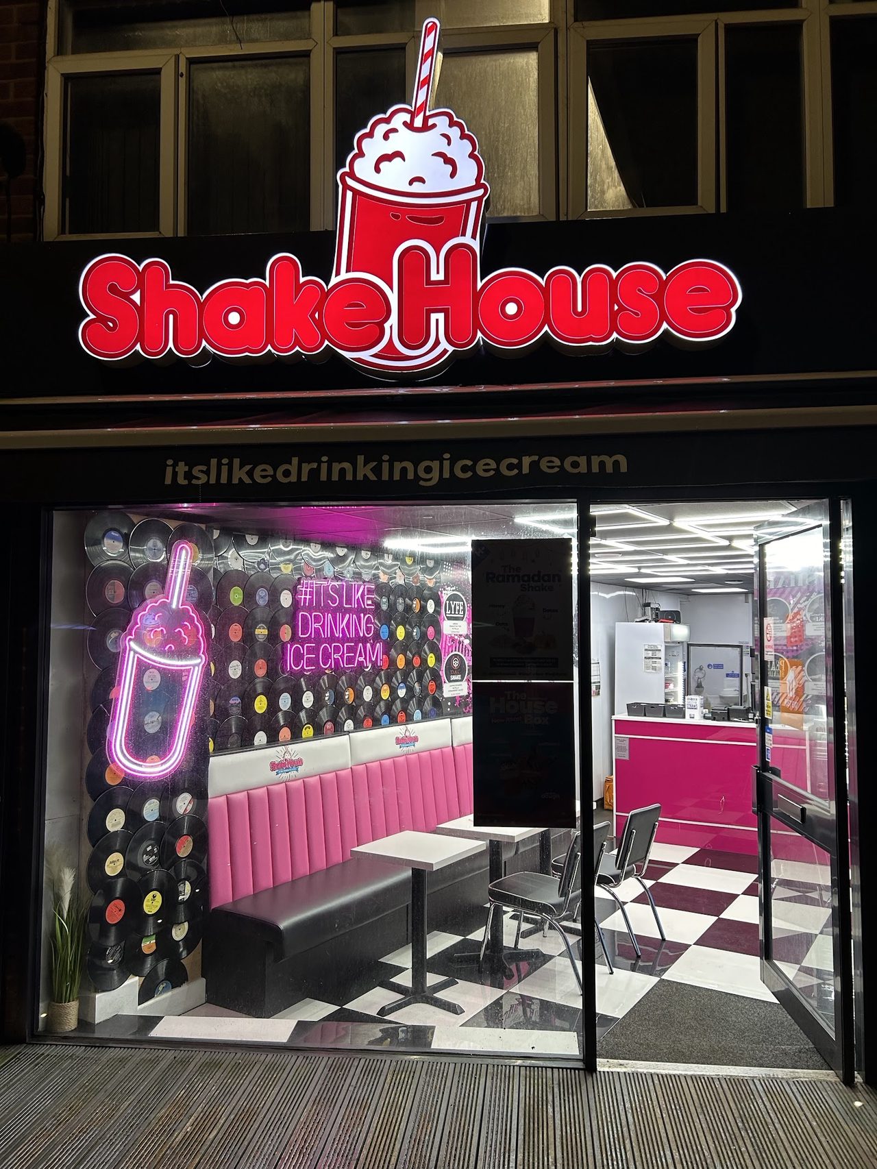 Shake House
