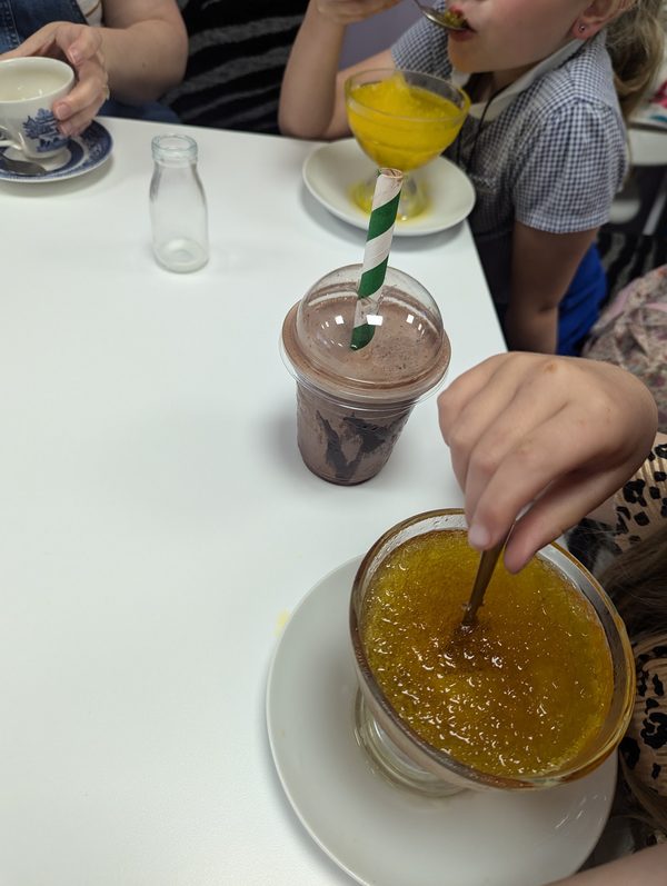 Shake, Waffle 'n' Cone