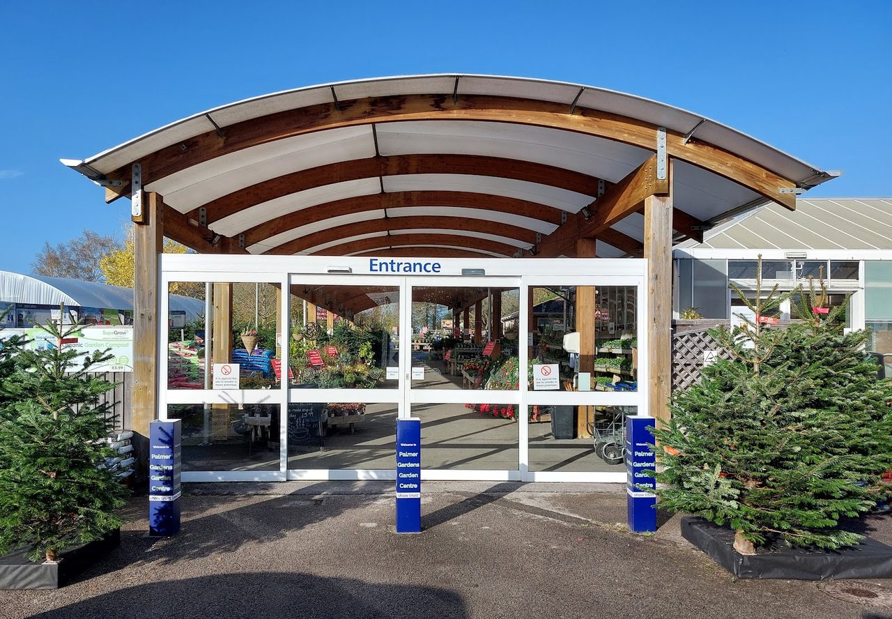 Shaw's Garden Centre & Cafe