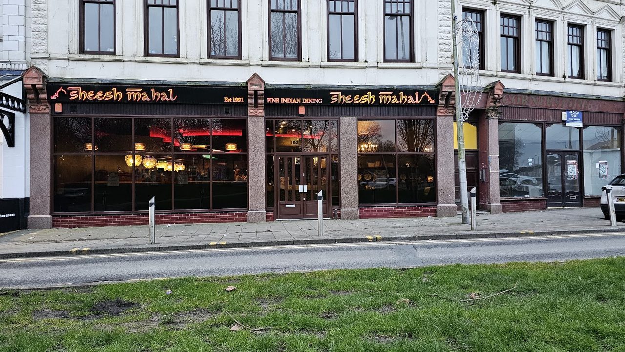 SHEESH MAHAL TANDOORI