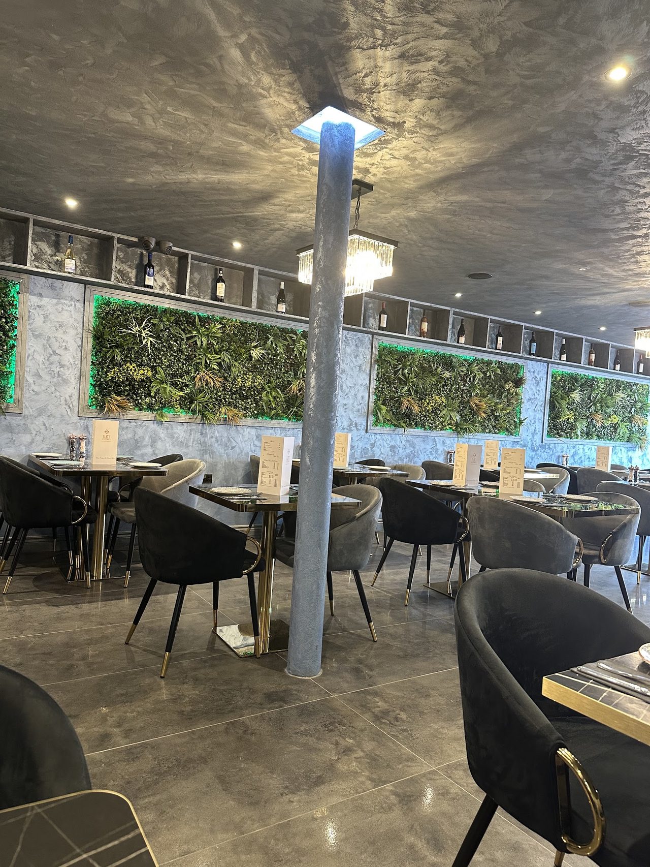 Shoreline Coffee + Kitchen